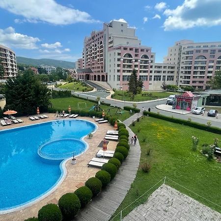 Apartment Sunny Beach Plaza 100 M Sea Exteriér fotografie