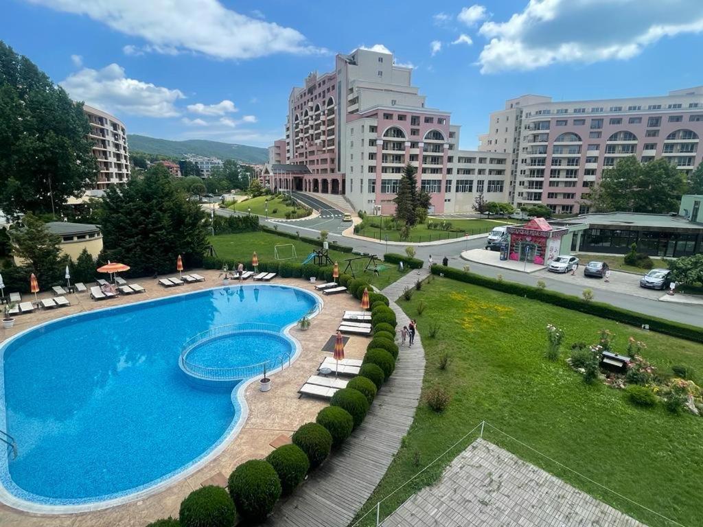 Apartment Sunny Beach Plaza 100 M Sea Exteriér fotografie