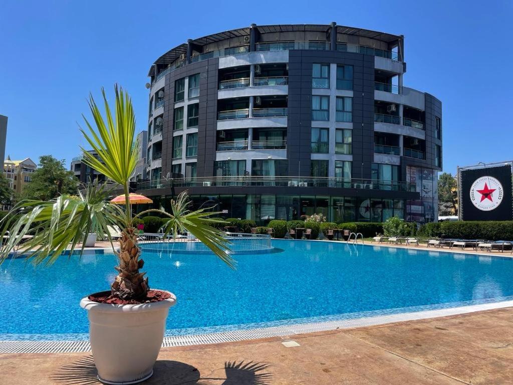 Apartment Sunny Beach Plaza 100 M Sea Exteriér fotografie