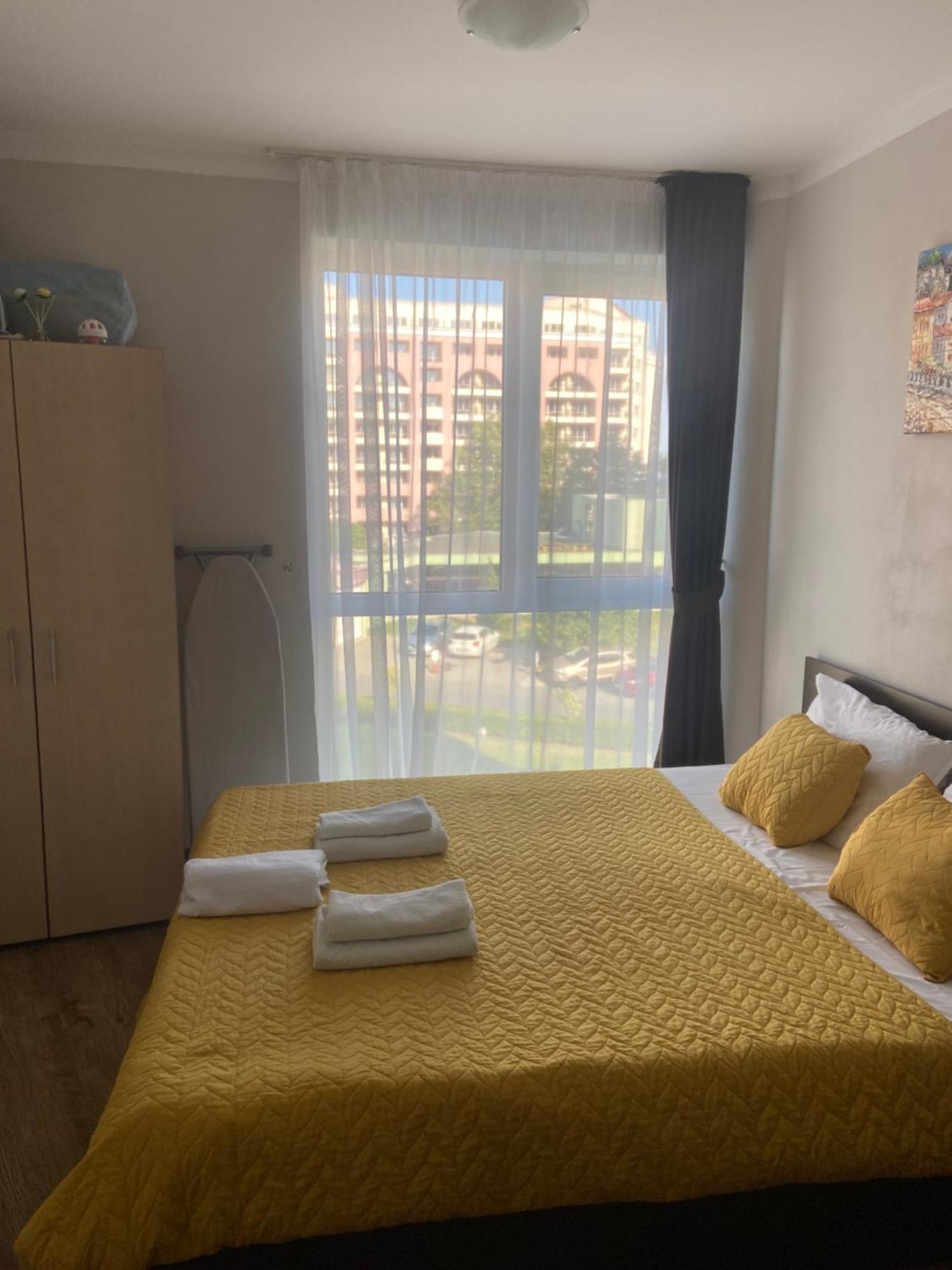 Apartment Sunny Beach Plaza 100 M Sea Exteriér fotografie